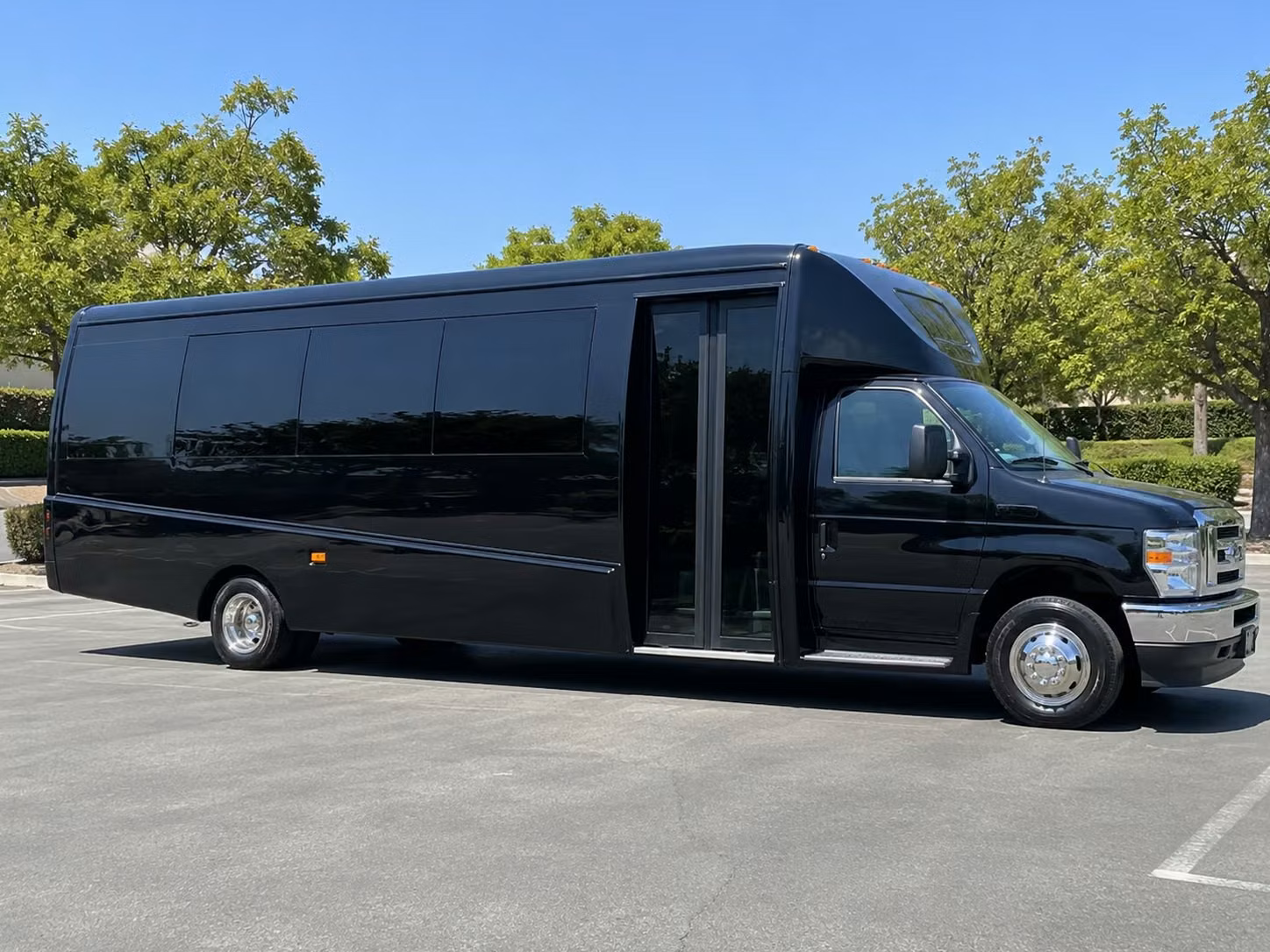concert bus rentals in carlsbad